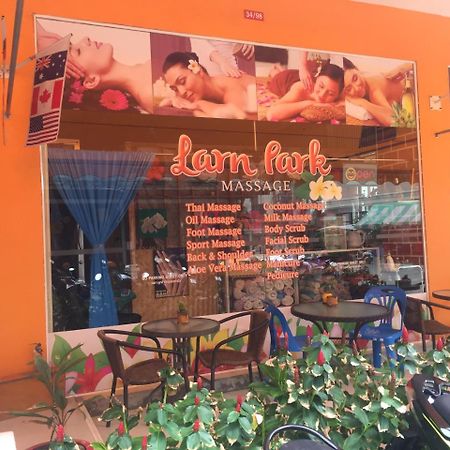 Larn Park Resortel Patong Exterior photo