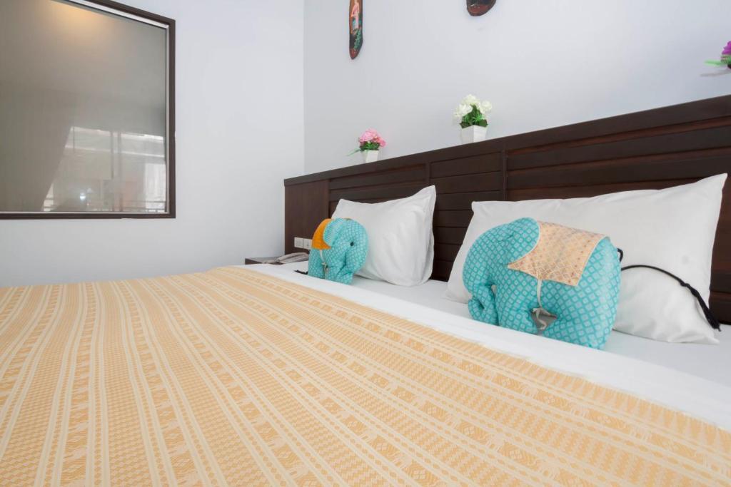 Larn Park Resortel Patong Room photo