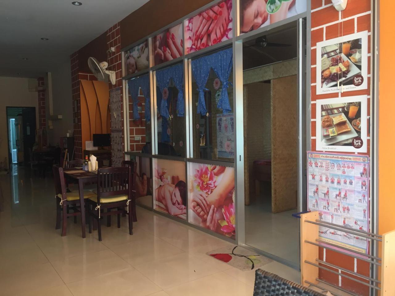 Larn Park Resortel Patong Exterior photo